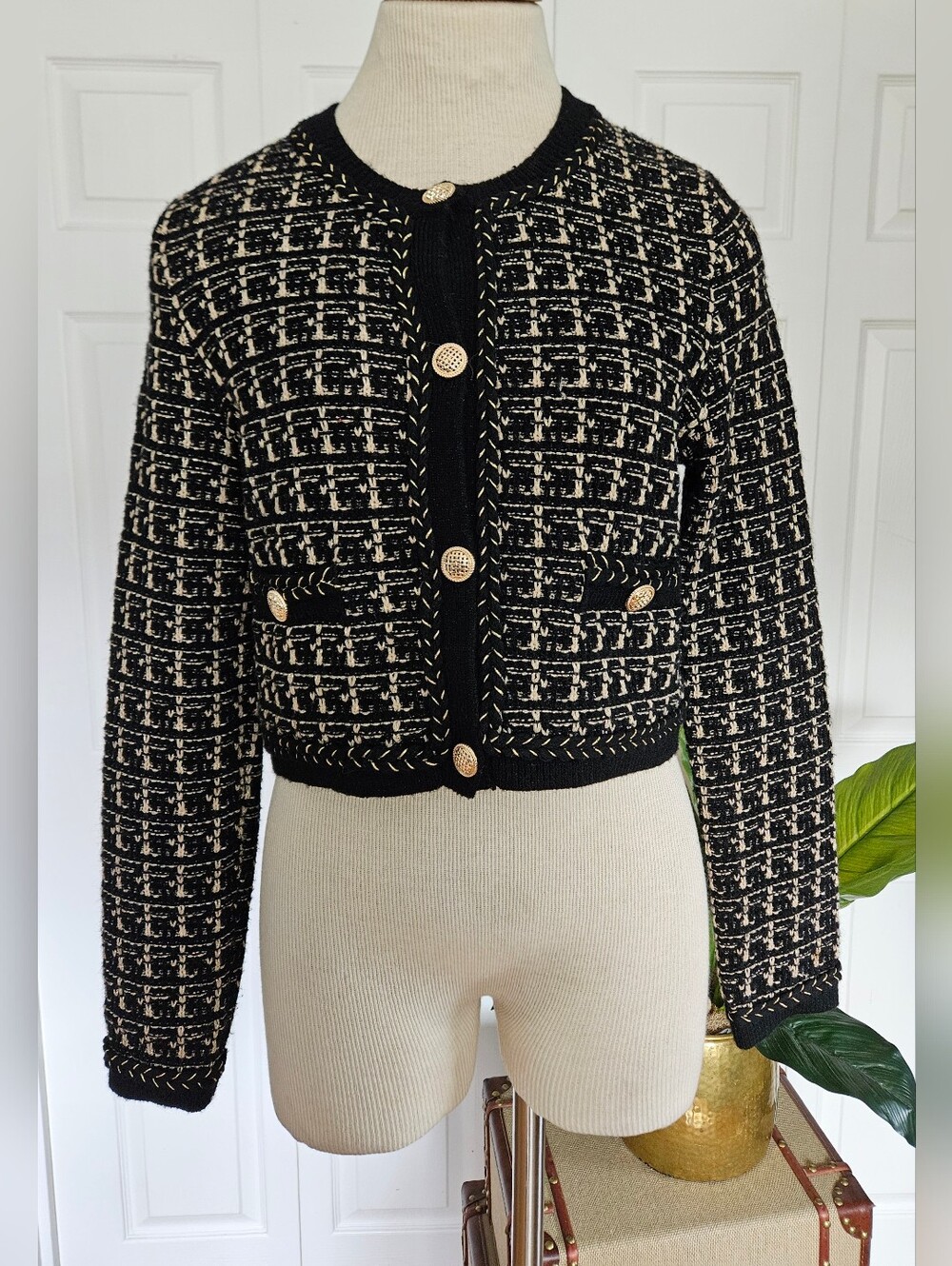 Urban Revivo Chic Preppy Tailored Knit Vintage Inspired Cardigan Jacket Size M